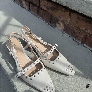 Kenneth Cole White Studded Pointed Slingback Flats